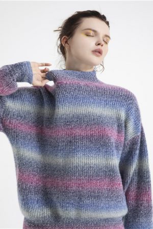 彩虹纱套头衫